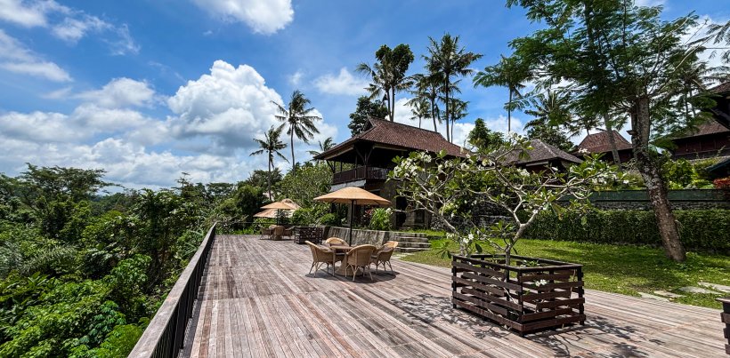 Villa Amaru, Sundeck