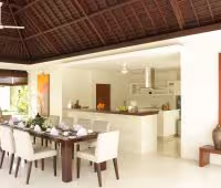 Villa Asante, Dining and Kitchen