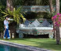 Villa Zambala, Pool side daybed